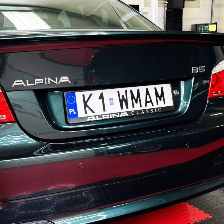 Ramka na tablicę rejestracyjną ALPINA CLASSIC